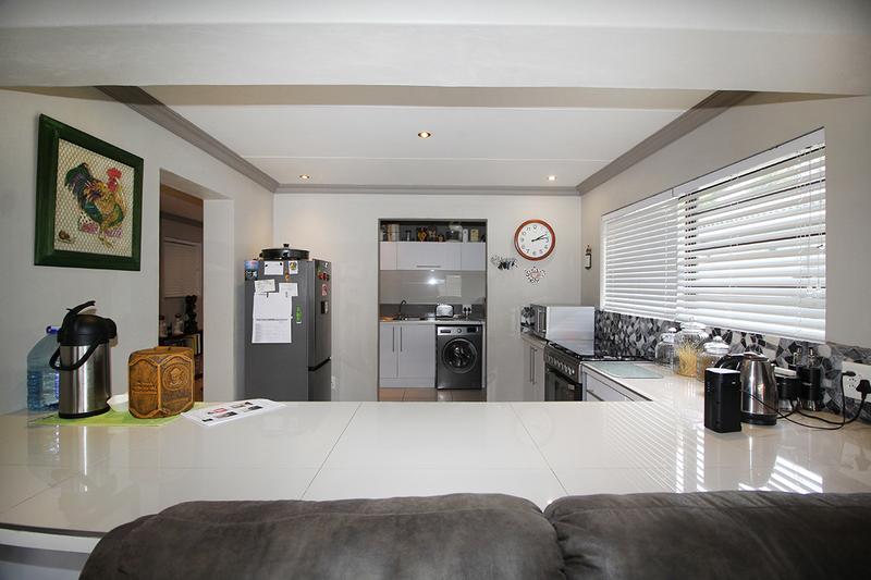 3 Bedroom Property for Sale in Reebok Western Cape